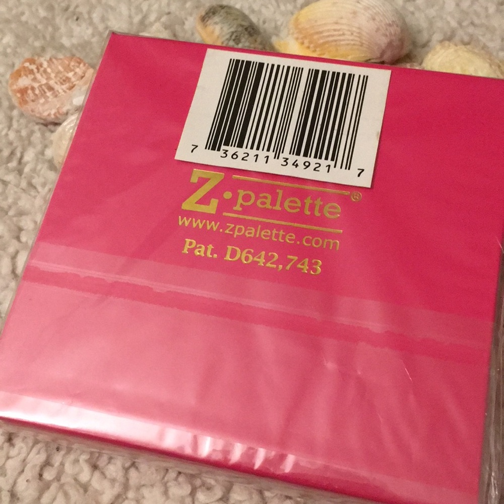 CUSTOMIZABLE Z PALETTE 🎨 - Picture 3 of 5